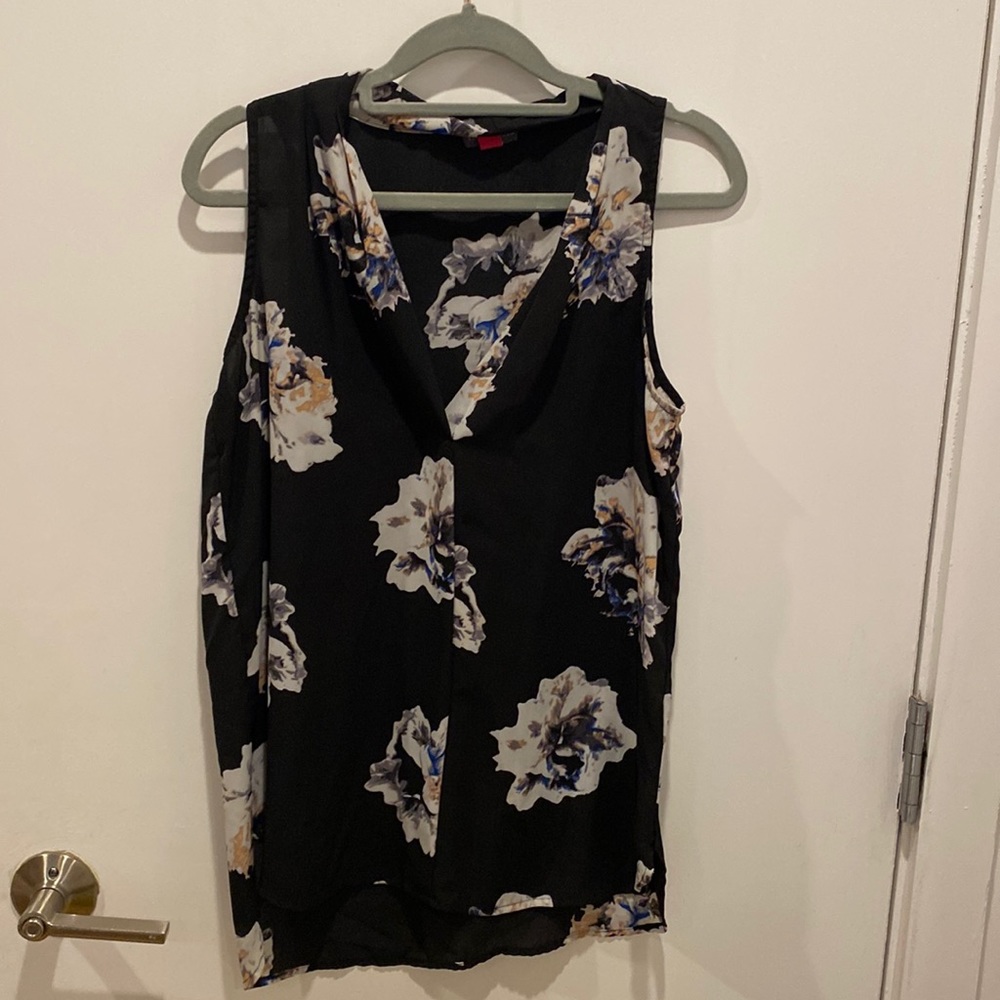 Vince Camuto blouse